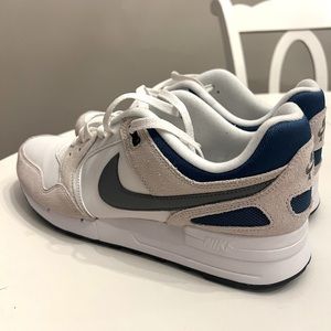 Nike Air Pegasus 89’ size 10.5 white, gray and blue athletic sneakers.